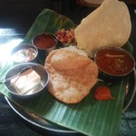 南インド料理店 ボーディセナ - ランチミールス　全景