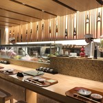 対馬のどぐろとイカ活き造り 博多 魚蔵 - 