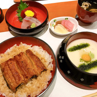 鰻割烹 伊豆栄 本店 - 