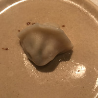 CINA New Modern Chinese - 手包み水餃子4p(500円)写真は1個だけになってしまいました。