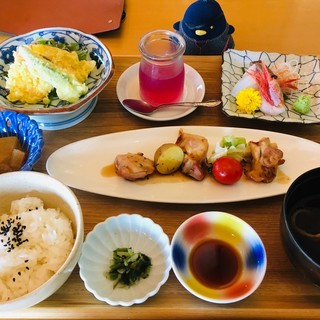 水の食卓 百けん濠_0