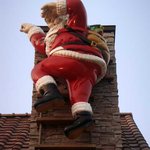 Santa Pure - お店の屋根のサンタさん☆