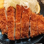とんかつ　和豚 - 2019年9月　和豚さんの和豚もちぶた　ロースかつ定食（200ｇ）　1600円