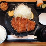 とんかつ　和豚 - 2019年9月　和豚さんの和豚もちぶた　ロースかつ定食（200ｇ）　1600円