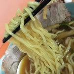 中華料理 喜楽 - 中細やや縮麺