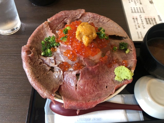 吉祥寺 肉ドレス海鮮丼 渋谷道玄坂店 神泉 牛丼 食べログ 吉祥寺 肉ドレス海鮮丼 渋谷道玄坂店 神泉 牛丼 食べログ