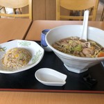 豊浜サービスエリア(上り) レストラン 千登世 - チャンポンset