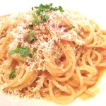 ランチパスタ”トマトソーススパゲッティ ペコリーノチーズがけ”