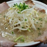 Mannin Ya - ラーメン690円