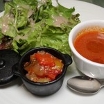 アンディアーモ - 魚貝のスープ、ラタトゥイユ、サラダ