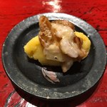 焼鶏 ひらこ - マッシュポテトとぼんじりベーコン
