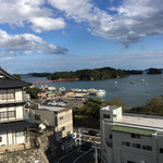 Yakigaki Hausu - 近くの展望台から眺めた松島海岸