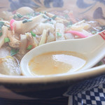 ふる里うどん  - あと味は 間違いなく豚キムチ