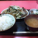 栄楽 - ニラレバ炒め定食(120209)