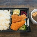 きよはらキッチン - ミックスフライ弁当、味噌汁