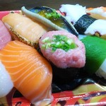 SUSHI Uohide - にぎり寿司