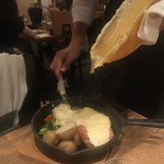 ワイン×チーズ料理専門店 チーズチーズカフェ - 