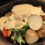 ワイン×チーズ料理専門店 チーズチーズカフェ - 