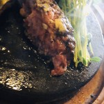 炭焼き溶岩ハンバーグ　牛匠 - 