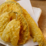 グルメ回転寿司 三代目江戸前あっちゃん - 