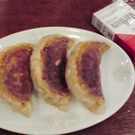 中華料理シーズ - でかくてうまい餃子