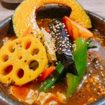 アジアンスープカリー べす - 2019/10  チキン野菜カリーのアップ