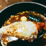 アジアンスープカリー べす - 2019/8  焼きチーズがかかったフイッシュフライ