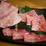 Wagyuu Yakiniku Ushiwaka Maru - 