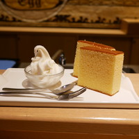 北海道の名産品 By Th73 北海道牛乳カステラ 新千歳空港 カフェ 食べログ