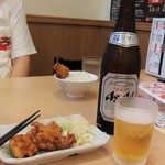 天下一品 - 旦那の定食のから揚げを奪い取りちょっと可哀そうな気持ちになったので一個あげた