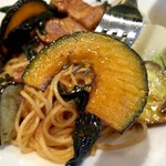 ナガタ店 - 野菜とベーコンのトマトソース（pasta）