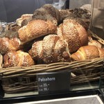 Lagkagehuset - pølsehorn 23,00dkk