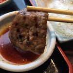 米沢牛焼肉 仔虎 仙台駅前店 - カルビを焼きました