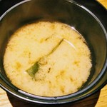 麺牛 - お味噌汁（ワカメ）