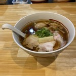 川の先の上 - らーめん正油（780円）+味玉（100円）