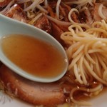 紅陵飯店 - スープ麺アップ