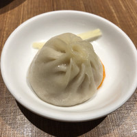 中国薬膳料理 星福 - 汁たっぷり小龍包
