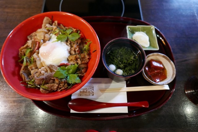Kissaoshokujihamagura 近江八幡 安土 能登川 牛肉料理 食べログ 繁體中文