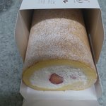 サロン・ド・モンシェール  ミッドランドスクエア店 - イチゴロール