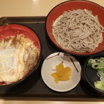 名代 富士そば 大久保店 