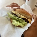 MOS BURGER - 元氣牛肉蛋堡