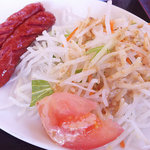 台湾料理 四季紅 - ソーセージ＆だいこんのサラダ