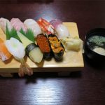 Takasago Sushi - 高砂寿司（2,200円）