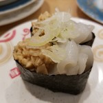回転寿し トリトン - いか納豆軍艦。