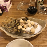 居酒屋山さん - 塩炒り銀杏