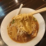 金剛 - 麺のリフトアップ