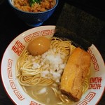 中華ソバ 伊吹 - 