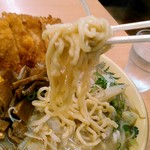 オーモリラーメン - 麺リフト