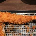 Tonkatsu Shinjuku Saboten Sendai Serubate Rasuten - 大海老フライ