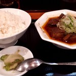 煮込み食堂 まるしば - もつ煮定食　700円